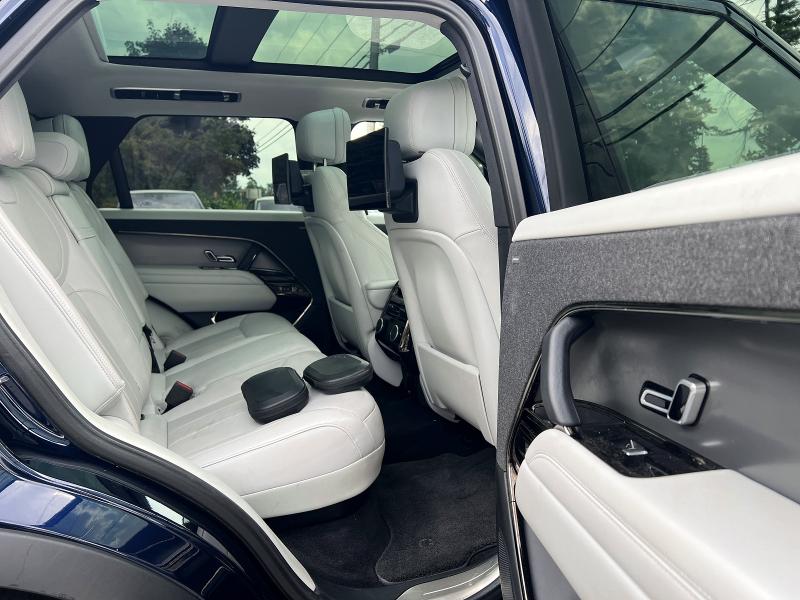 2023 Land rover Rangerover VIN SAL1P9EU9PA112812 COPART salvage auction — MINOR DENT/SCRATCHES, Tx - Certificate Of Title (P), sold $38,250 on 2026-07-31 (photo 6)