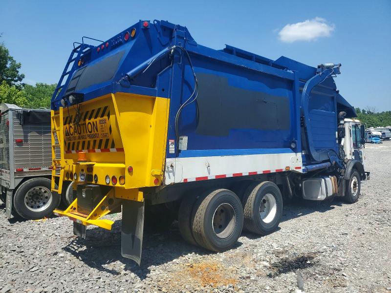 2013 Mack Te VIN 1M2AV02C8DM010038 COPART salvage auction — REAR END, CD, sold $225 on 2026-07-09 (photo 4)