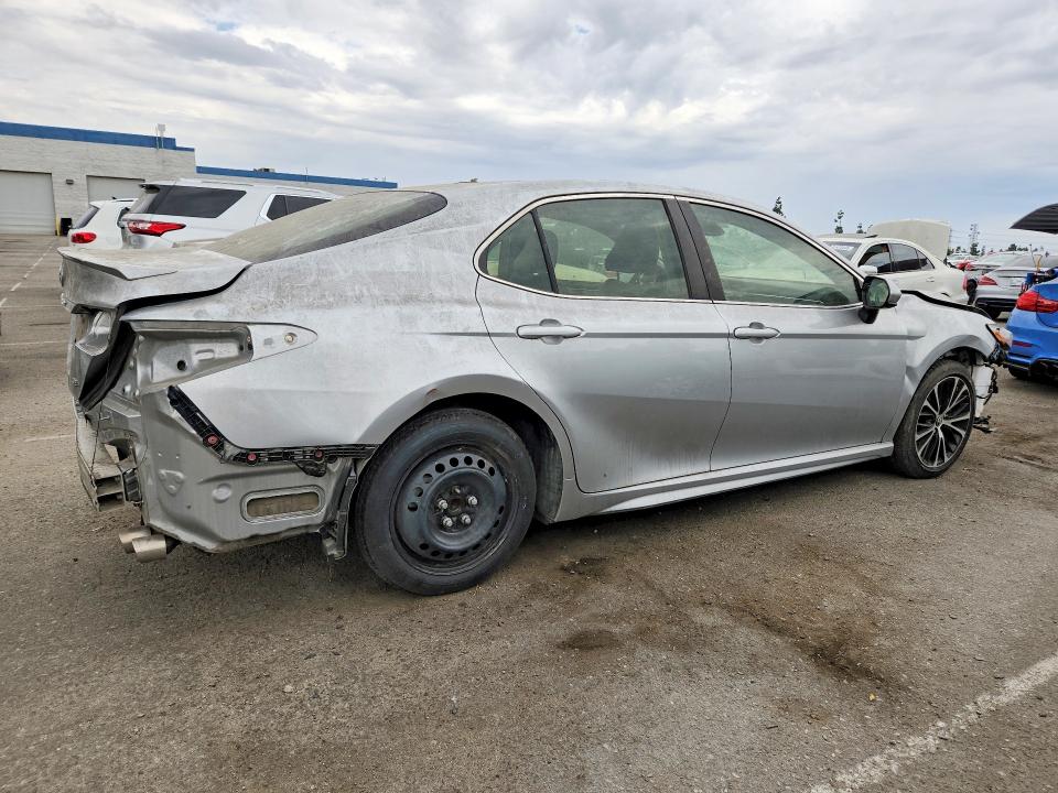2018 Toyota Camry VIN JTNB11HK4J3037095 COPART salvage auction — ALL OVER, DV, sold $2,250 on 2026-07-30 (photo 3)