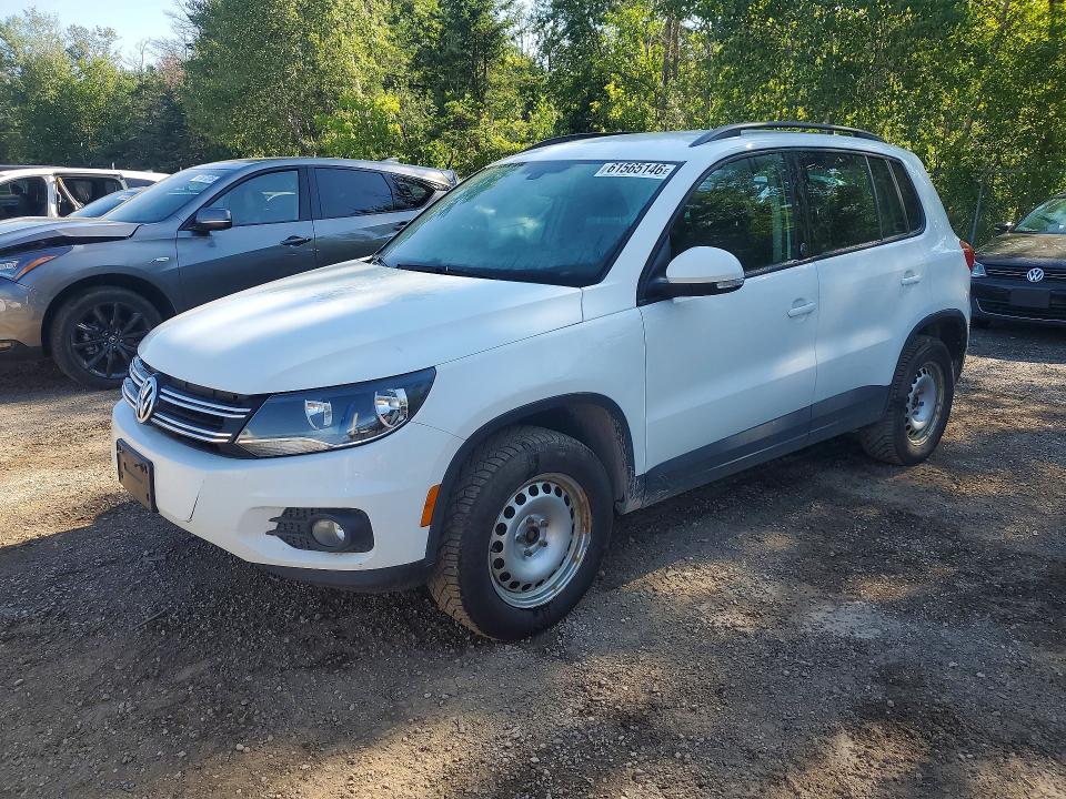 2017 Volkswagen Tiguan VIN WVGNV7AX7HK033469 COPART salvage auction — REAR END, On - Permit Salvage, sold $1,250 on 2026-08-04 (photo 1)