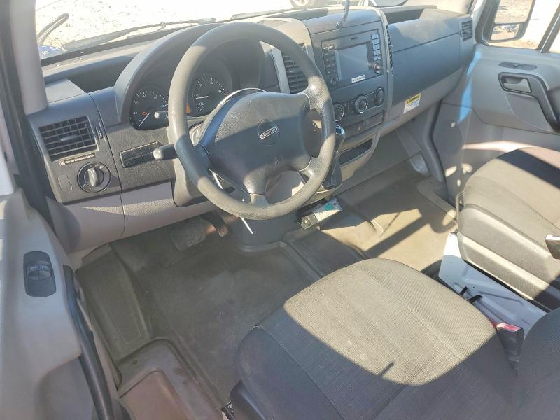 2015 Freightliner Sprinter VIN WDYPE7CC0F5970851 COPART salvage auction — MINOR DENT/SCRATCHES, CT, sold $4,700 on 2026-07-27 (photo 8)