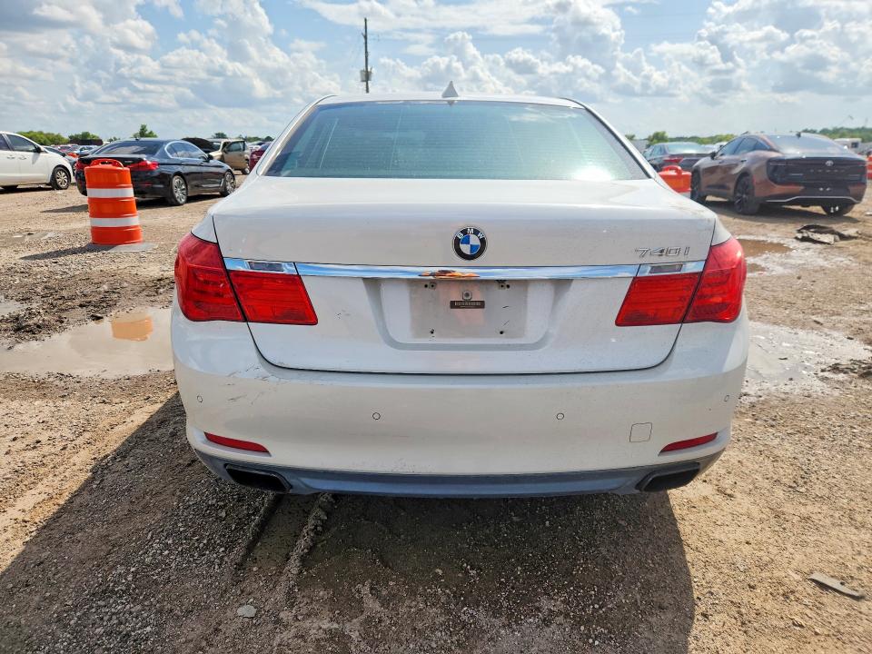 2012 BMW 7 series VIN WBAKA4C54CDS99121 COPART salvage auction — FRONT END, Tx - Salvage Vehicle Title, sold $700 on 2026-08-03 (photo 6)