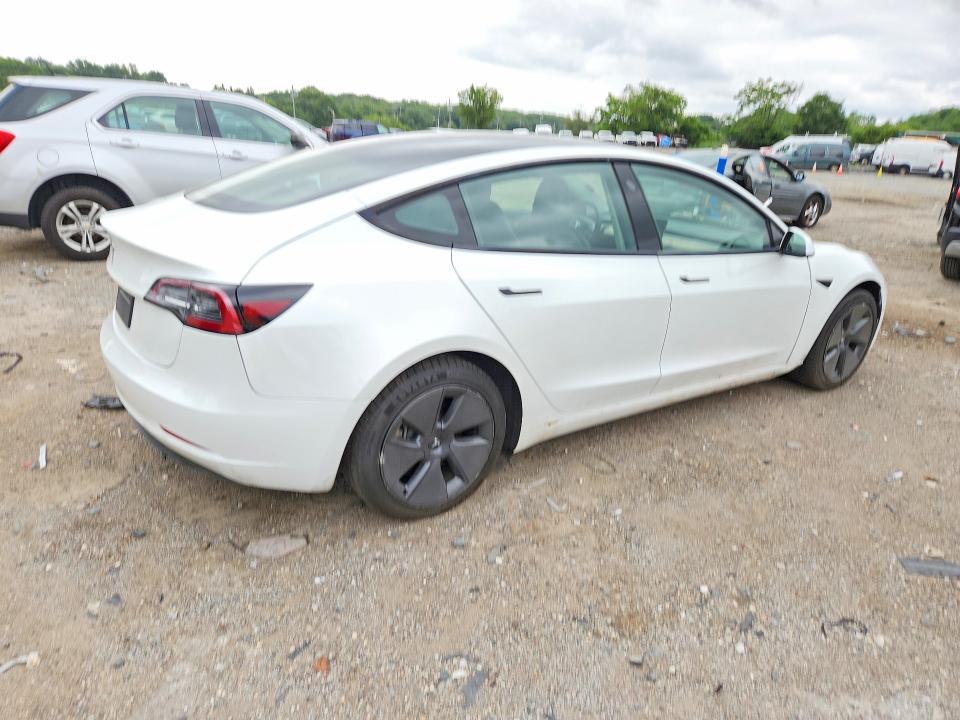 2023 Tesla Model 3 VIN 5YJ3E1EAXPF559220 COPART salvage auction — MINOR DENT/SCRATCHES, VA - CERTIFICATE OF TITLE (P), sold $13,300 on 2026-07-27 (photo 3)