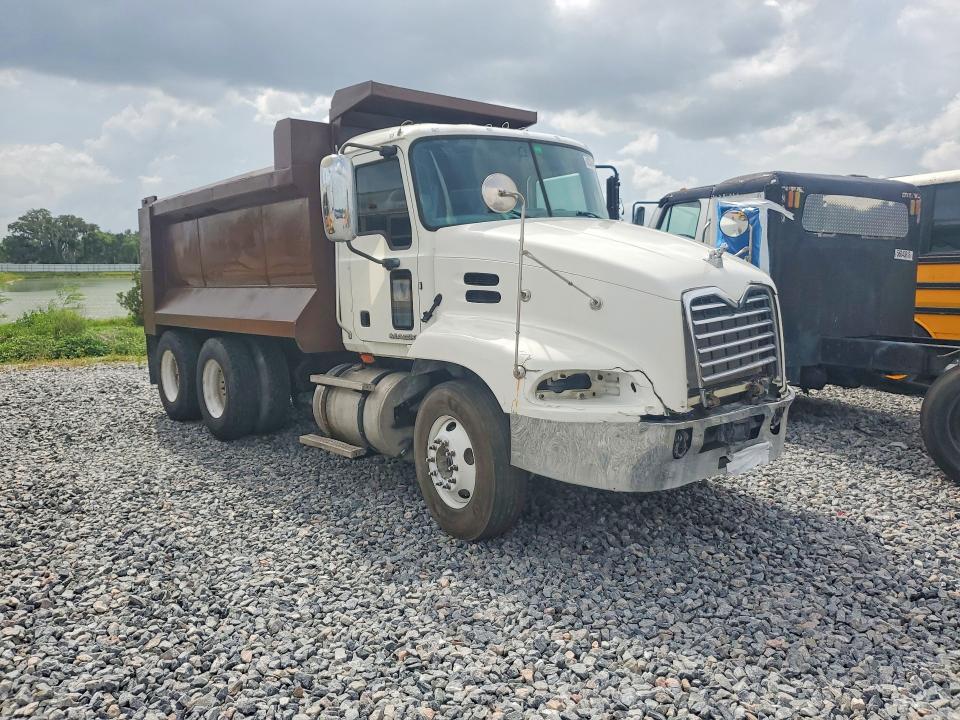 2017 Mack All other VIN 1M1AW07Y6HM083792 COPART salvage auction — FRONT END, RB, sold $9,600 on 2026-07-31 (photo 4)