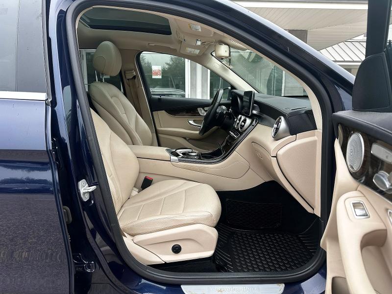 2016 Mercedes-benz Glc class VIN WDC0G4KB3GF014235 COPART salvage auction — MINOR DENT/SCRATCHES, ME - CERTIFICATE OF TITLE (P), sold $10,400 on 2026-07-27 (photo 5)