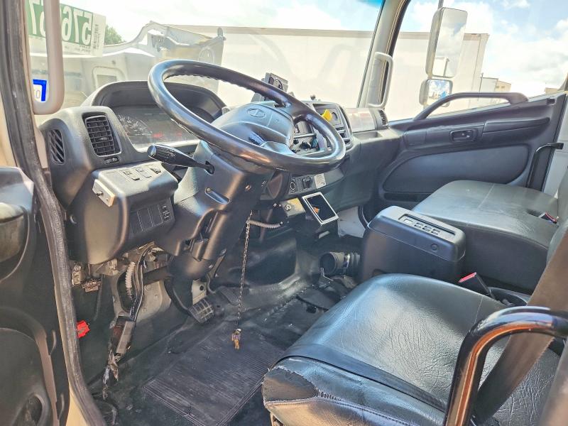 2015 Hino All models VIN 5PVNV8JT8F4S53812 COPART salvage auction — MECHANICAL, CT, sold $550 on 2026-07-28 (photo 8)