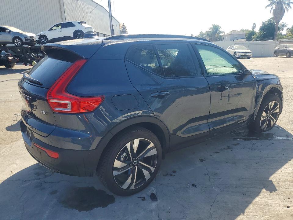 2026 Volvo Xc40 VIN YV4L12UC6T2788573 COPART salvage auction — FRONT END, Ca - Dis/Dlr/Exp Only Clean Title, sold $15,800 on 2026-08-03 (photo 3)