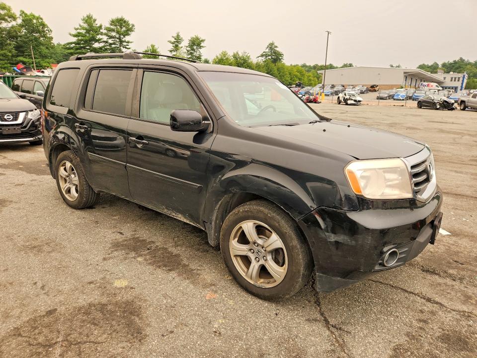 2015 Hond Pilot VIN 5FNYF4H75FB078102 COPART salvage auction — MINOR DENT/SCRATCHES, CT, sold $475 on 2026-07-28 (photo 4)