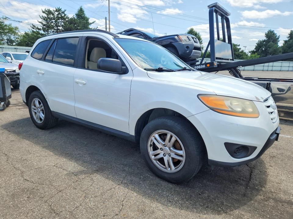 2011 Hyundai Santa fe VIN 5XYZG3AB0BG085200 COPART salvage auction — BURN, OH - CERT OF TITLE-SALVAGE, sold $1,100 on 2026-07-31 (photo 4)
