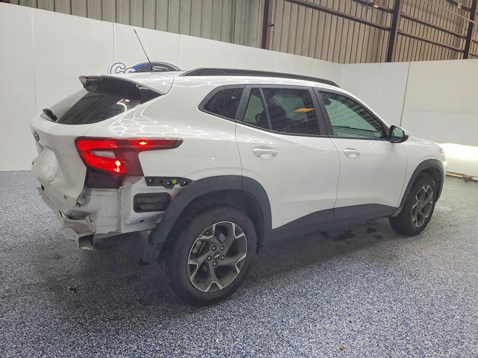 2025 Chevrolet Trax VIN KL77LHEP3SC222234 COPART salvage auction — REAR END, FL - CERTIFICATE OF TITLE (P), sold $13,200 on 2026-07-20 (photo 3)