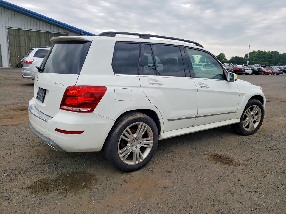 2015 Mercedes-benz Glk-class VIN WDCGG8JB9FG412050 COPART salvage auction — MINOR DENT/SCRATCHES, Ct - Certificate Of Title, sold $3,450 on 2026-07-30 (photo 3)