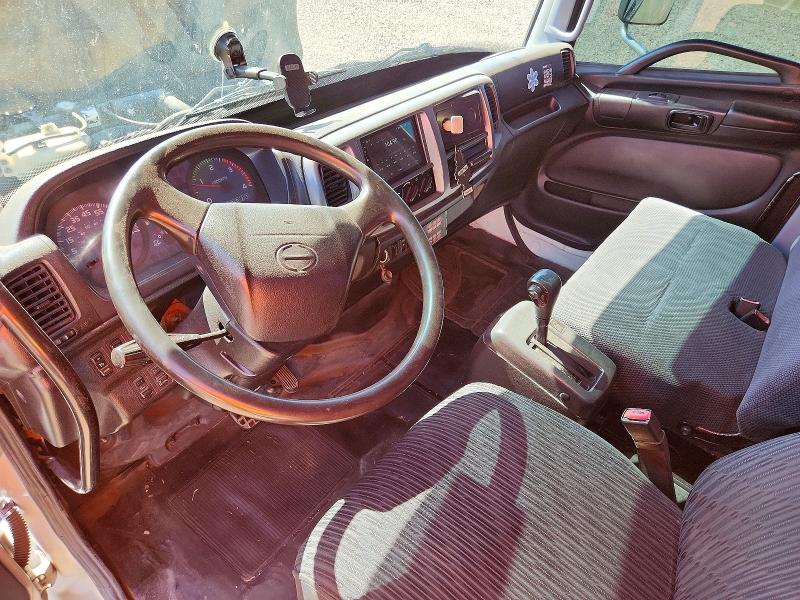 2010 Hino All other VIN 5PVNJ8JT2A4S52837 COPART salvage auction — NORMAL WEAR, AZ - CERTIFICATE OF TITLE, sold $12,100 on 2026-07-28 (photo 8)