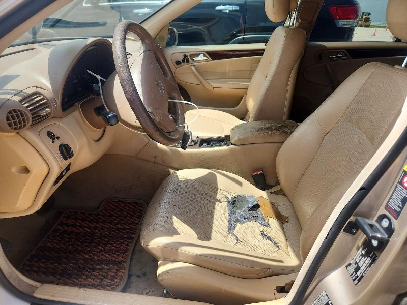 2002 Mercedes-benz C class VIN WDBRH64J72F156914 COPART salvage auction — FRONT END, Tx - Salvage Vehicle Title, sold $225 on 2026-08-06 (photo 7)