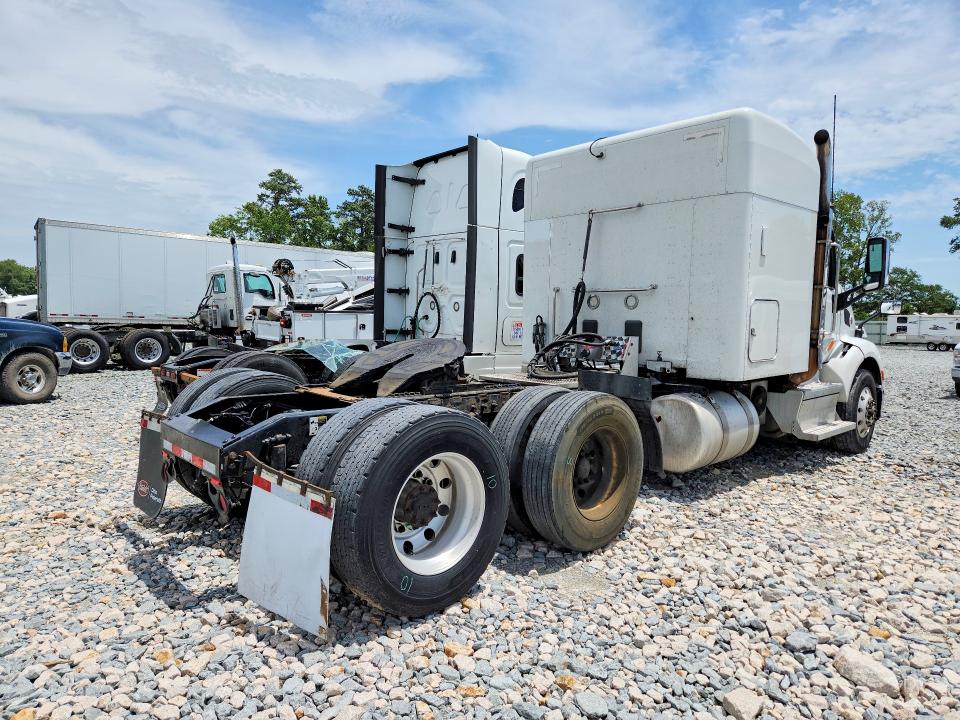 2018 Peterbilt All models VIN 1XPBDP9XXJD441312 COPART salvage auction — NORMAL WEAR, CZ, sold $7,400 on 2026-08-25 (photo 3)