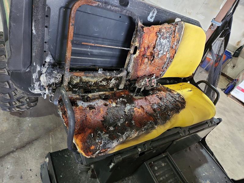 2020 John deere Xuv855d VIN 1M0855MBHLM030331 COPART salvage auction — BURN, MI - BILL OF SALE, sold $35 on 2026-07-23 (photo 9)
