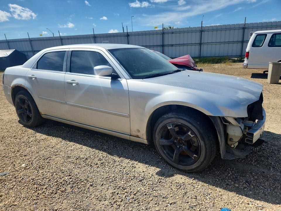 2007 Chrysler 300 VIN 2C3KK53G57H726410 COPART salvage auction — FRONT END, Ab - Bos - Salvage, sold $400 on 2026-07-16 (photo 4)