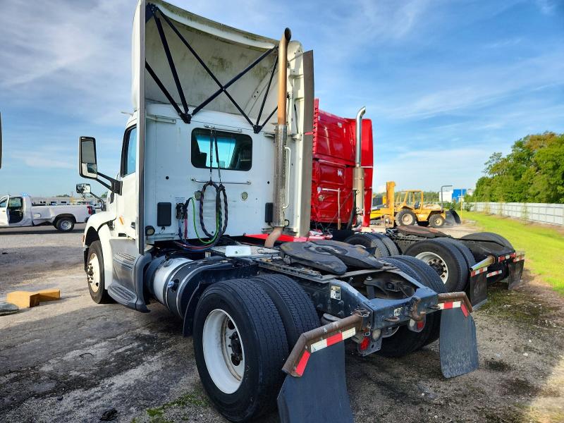 2018 Peterbilt All other VIN 1XPBA48X4JD478137 COPART salvage auction — MINOR DENT/SCRATCHES, CT, sold $7,400 on 2026-07-16 (photo 3)