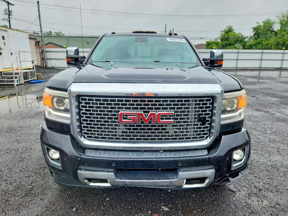2015 Gmc SIERRA VIN 1GT110E83FF539525 COPART salvage auction — MINOR DENT/SCRATCHES, CT, sold $1,400 on 2026-07-10 (photo 5)