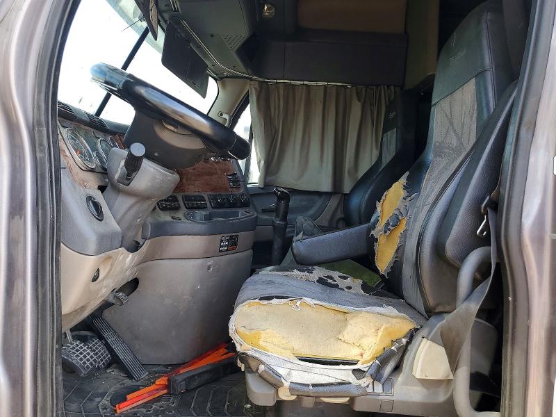 2015 Freightliner All other VIN 3AKJGLD63FSGL2675 COPART salvage auction — FRONT END, DL, sold $250 on 2026-08-03 (photo 7)
