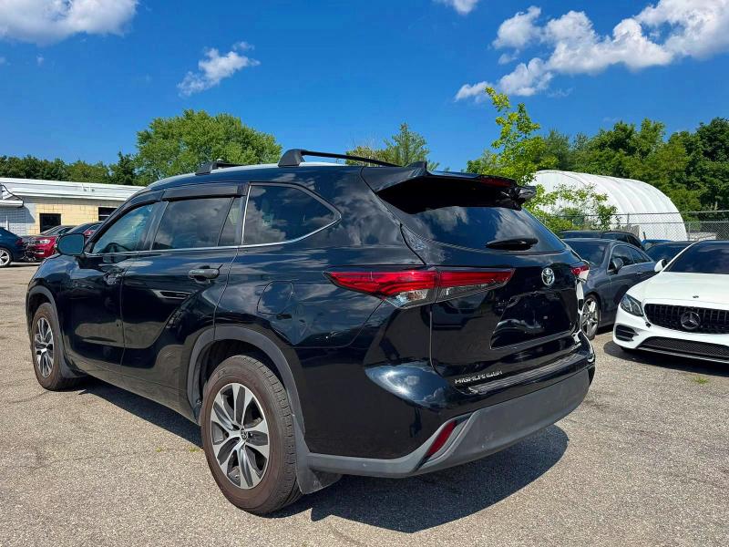 2023 Toyota Highlander VIN 5TDKDRBH1PS011052 COPART salvage auction — NORMAL WEAR, CT, sold $22,500 on 2026-07-20 (photo 3)