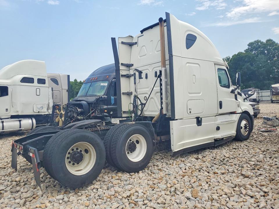 2020 Freightliner All other VIN 3AKJHHFG3LSLP4599 COPART salvage auction — SIDE, CT, sold $15,100 on 2026-08-22 (photo 3)