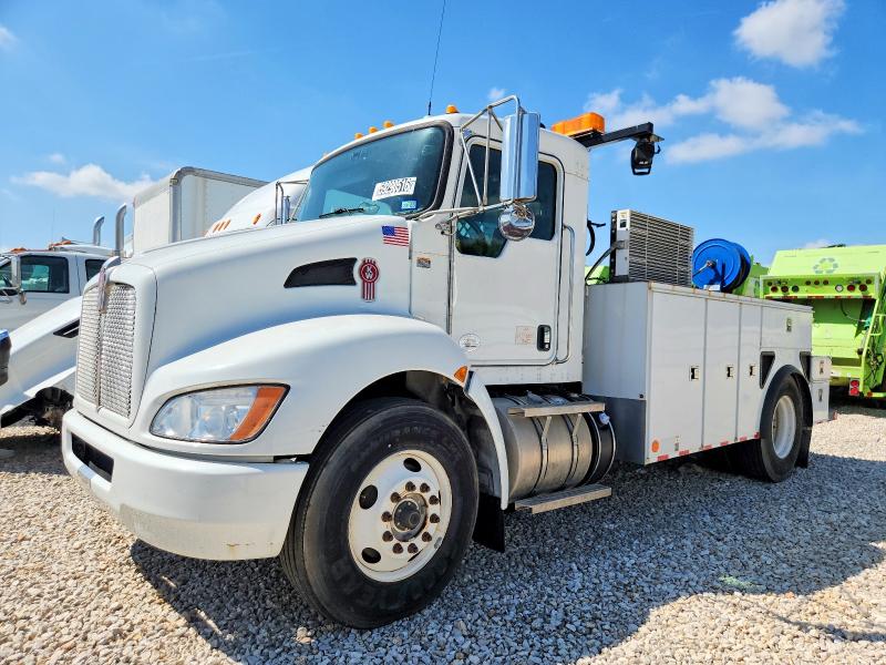 2015 Kenworth All other VIN 2NKHHM7X4FM423471 COPART salvage auction — NORMAL WEAR, CT, sold $12,500 on 2026-07-14 (photo 2)