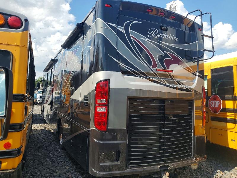 2014 Freightliner All other VIN 4UZAB2DT6DCFH0128 COPART salvage auction — MINOR DENT/SCRATCHES, IN - CERTIFICATE OF TITLE, sold $35,000 on 2026-08-25 (photo 3)