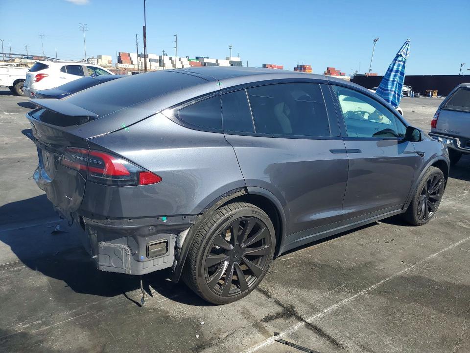 2022 Tesla Model x VIN 7SAXCBE68NF329510 COPART salvage auction — REAR END, Ca - Salvage Certificate, sold $26,750 on 2026-10-09 (photo 3)