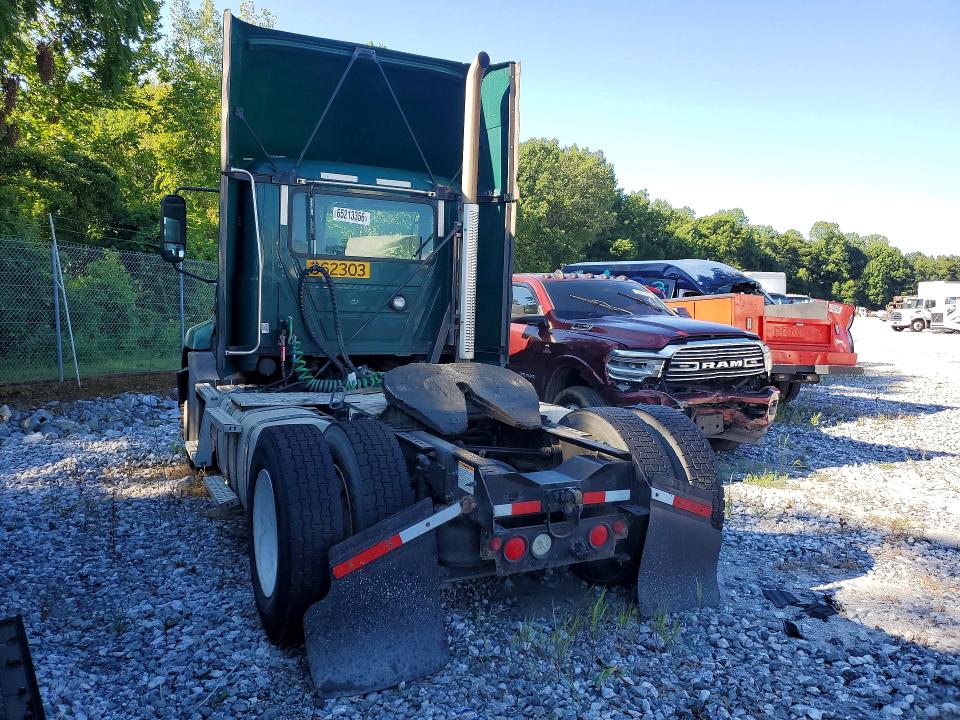 2017 Mack All other VIN 1M1AW01X2HM009611 COPART salvage auction — MINOR DENT/SCRATCHES, CT, sold $4,250 on 2026-09-03 (photo 2)