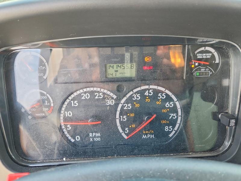 2014 Frht - freightliner M2 VIN 1FVACWDU7EHFX4235 COPART salvage auction — MINOR DENT/SCRATCHES, LA - CERTIFICATE OF TITLE, sold $200 on 2026-08-21 (photo 9)