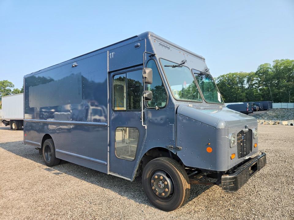 2021 Freightliner Mt45g VIN 4UZAC2EA3MCMM9102 COPART salvage auction — MINOR DENT/SCRATCHES, CT, sold $150 on 2026-08-18 (photo 4)