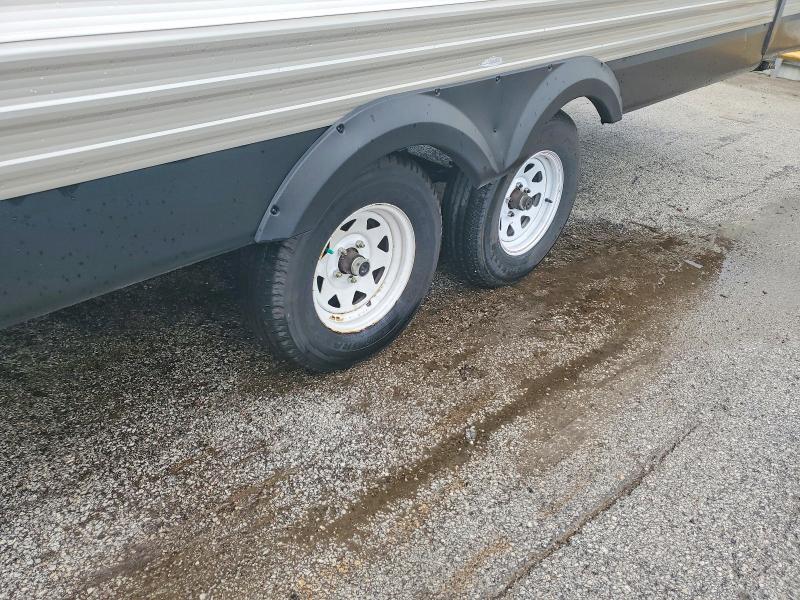 2018 Jayco jay Jay flight VIN 1UJBJ0BPXJ17Y0715 COPART salvage auction — HAIL, ST, sold $3,450 on 2026-09-03 (photo 8)