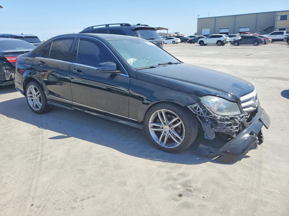 2012 Mercedes-benz C class VIN WDDGF8BB8CR208577 COPART salvage auction — REAR END, TX - CERTIFICATE OF TITLE, sold $625 on 2026-08-24 (photo 4)