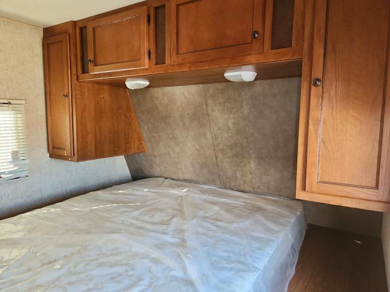 2013 Heartland rvs Trail runn VIN 5SFEB332XDE263360 COPART salvage auction — WATER/FLOOD, FV, sold $900 on 2026-09-08 (photo 5)