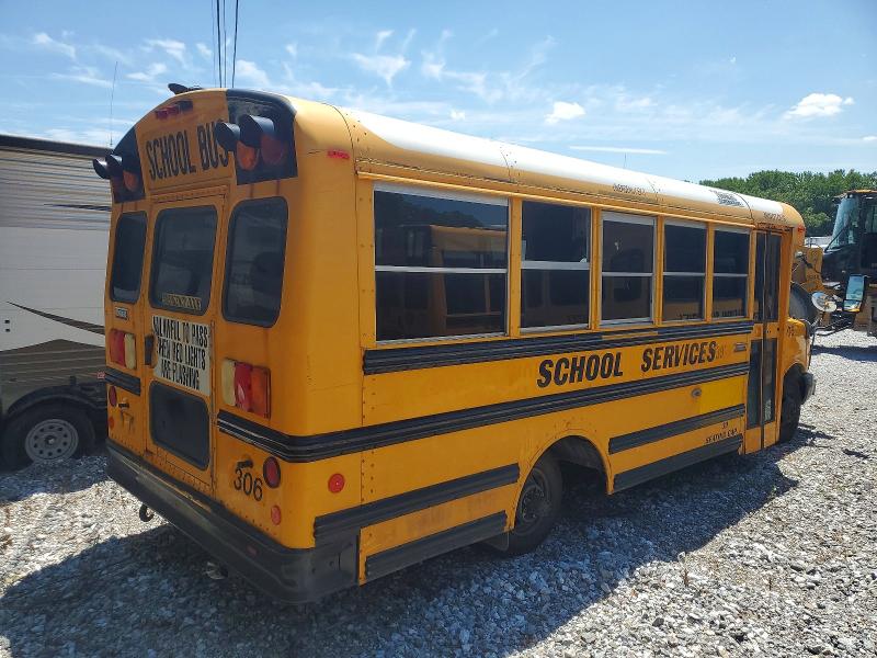 2012 Thomas Express g4 VIN 1GB6G5BG3C1189162 COPART salvage auction — NORMAL WEAR, PA - CERT OF TITLE, sold $2,500 on 2026-09-17 (photo 4)