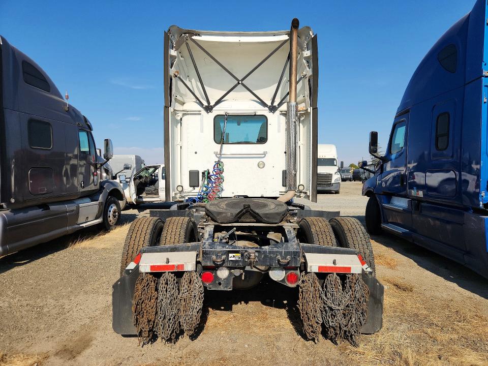 2018 Peterbilt All models VIN 1XPBA48X8JD477878 COPART salvage auction — NORMAL WEAR, DV, sold $9,600 on 2026-08-18 (photo 6)