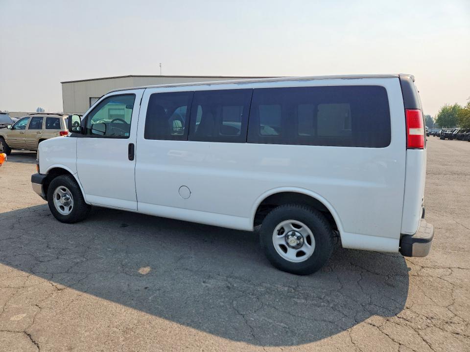 2008 Chev Express VIN 1GNFH154X81131731 COPART salvage auction — MINOR DENT/SCRATCHES, CT, sold $350 on 2026-09-08 (photo 2)