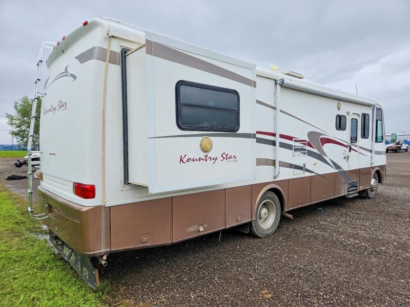 2003 Workhorse custom chassis All other VIN 5B4MP67G833362749 COPART salvage auction — NORMAL WEAR, BS, sold $3,050 on 2026-09-08 (photo 4)