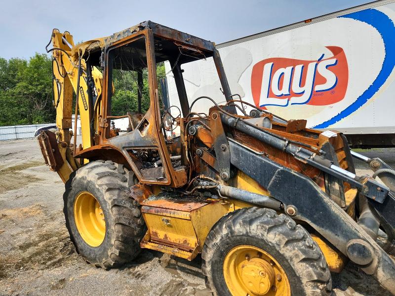 2003 Caterpillar 420d VIN CAT0420DKBLN07114 COPART salvage auction — BURN, IL - BILL OF SALE, sold $150 on 2026-08-12 (photo 9)