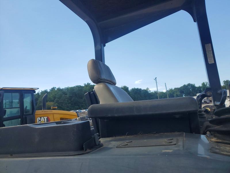 2015 John deere 450j VIN 1T0450JXTED274275 COPART salvage auction — WATER/FLOOD, BS, sold $16,000 on 2026-08-21 (photo 6)