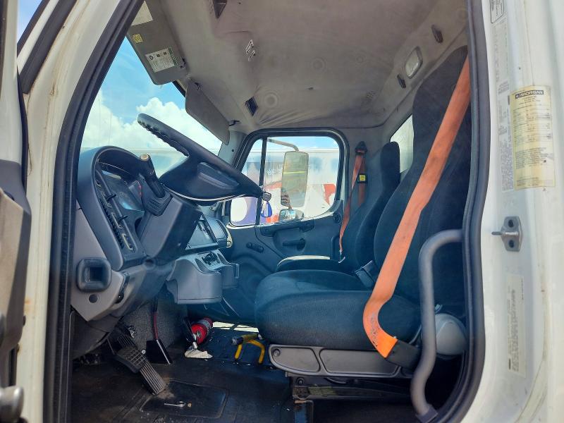 2014 Frht - freightliner M2 VIN 1FVACWDU7EHFX4235 COPART salvage auction — MINOR DENT/SCRATCHES, LA - CERTIFICATE OF TITLE, sold $200 on 2026-08-21 (photo 7)