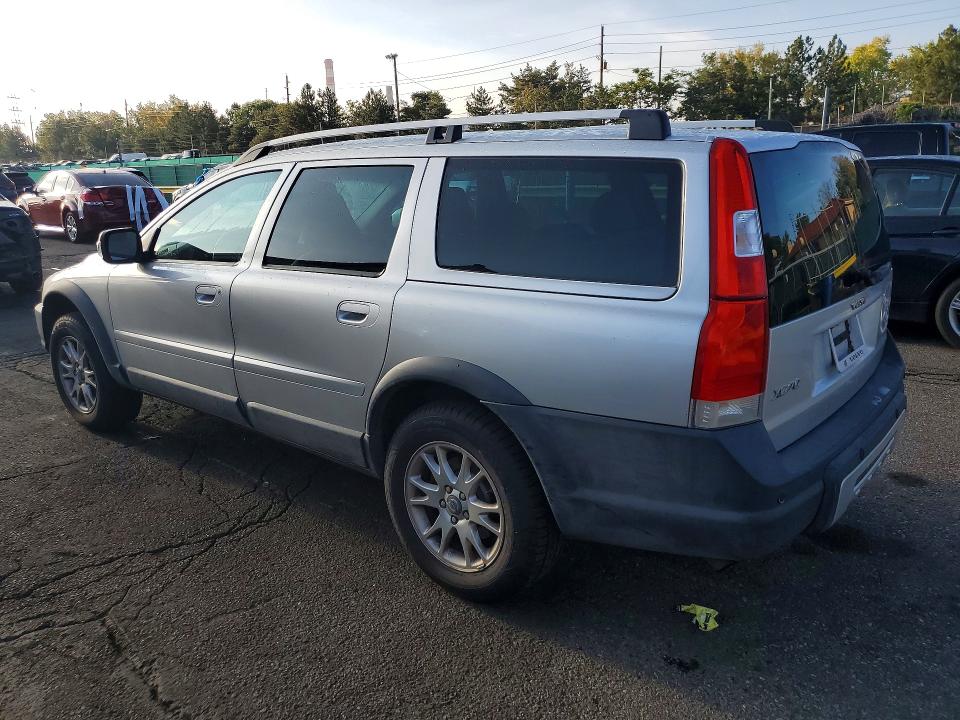 2007 Volvo Xc70 VIN YV4SZ592271276889 COPART salvage auction — MECHANICAL, CO - DIS/DLR/EXP ONLY CLEAN TITLE, sold $250 on 2026-08-20 (photo 2)