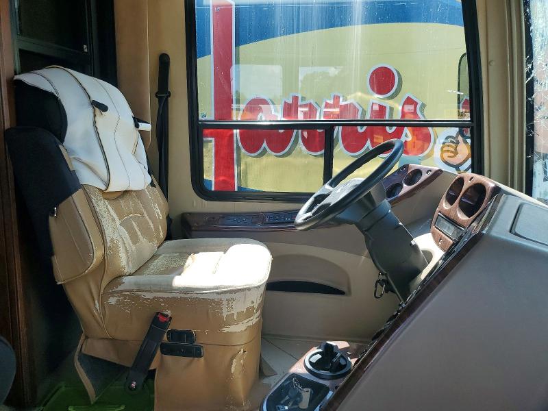 2014 Freightliner All other VIN 4UZAB2DT6DCFH0128 COPART salvage auction — MINOR DENT/SCRATCHES, IN - CERTIFICATE OF TITLE, sold $35,000 on 2026-08-25 (photo 5)