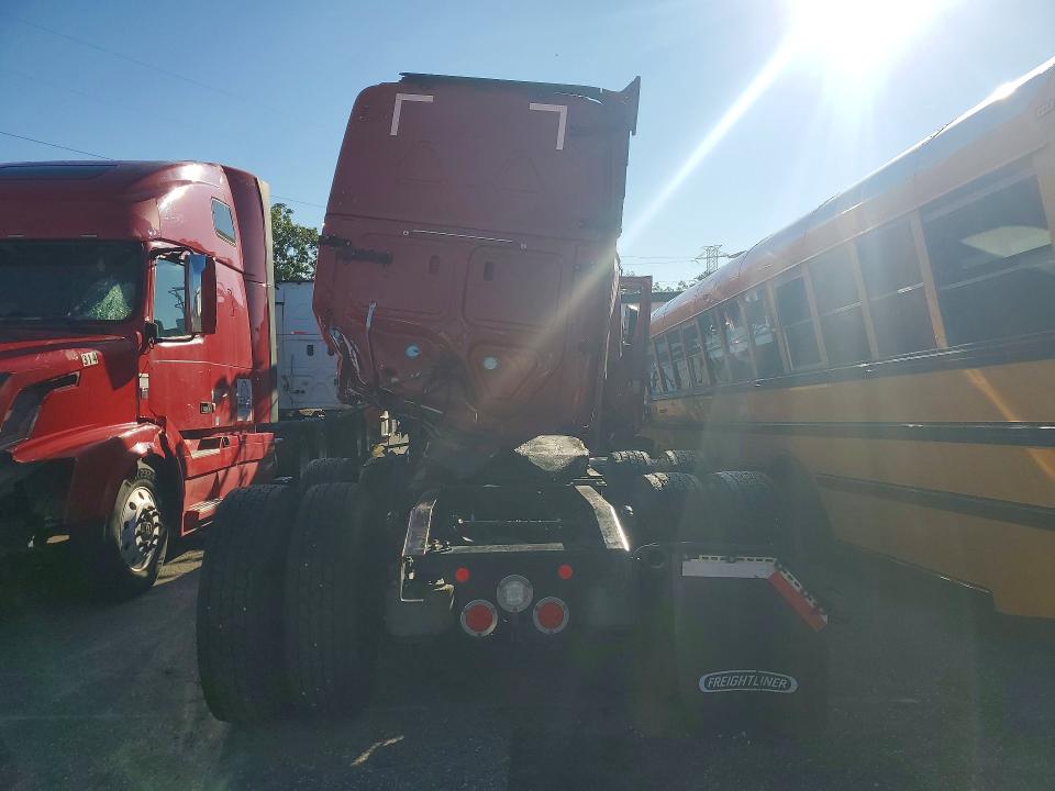 2024 Freightliner Cascadia 126 VIN 3AKJHHDR2RSUP7221 COPART salvage auction — SIDE, ST, sold $15,400 on 2026-09-03 (photo 6)