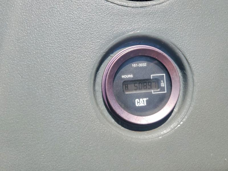 2002 Cat Constructi VIN CAT0420DAFDP09134 COPART salvage auction — MINOR DENT/SCRATCHES, BS, sold $16,300 on 2026-08-28 (photo 8)