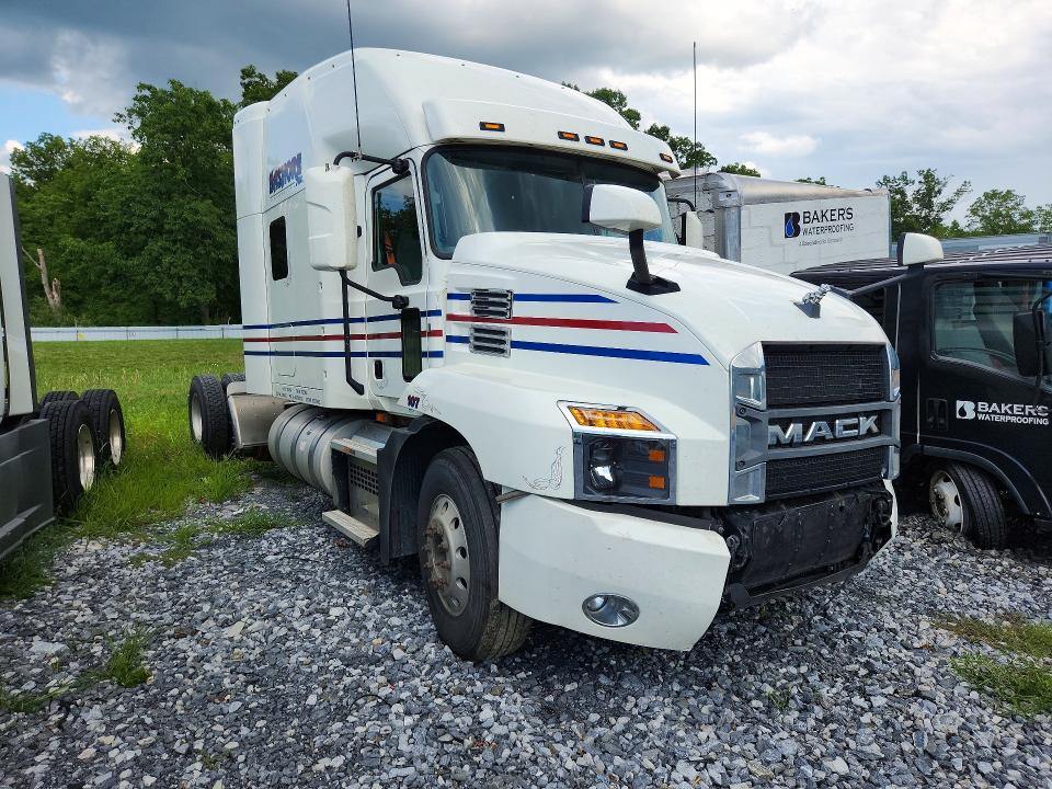 2020 Mack Anthem VIN 1M1AN4GY7LM014631 COPART salvage auction — FRONT END, PA - CERTIFICATE OF SALVAGE, sold $8,800 on 2026-08-13 (photo 4)