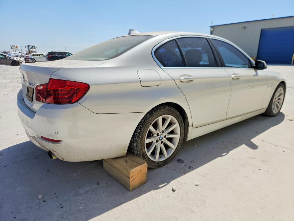 2014 BMW 5 series VIN WBA5B1C52ED475689 COPART salvage auction — NORMAL WEAR, Tx - Certificate Of Title, sold $1,200 on 2026-08-21 (photo 3)