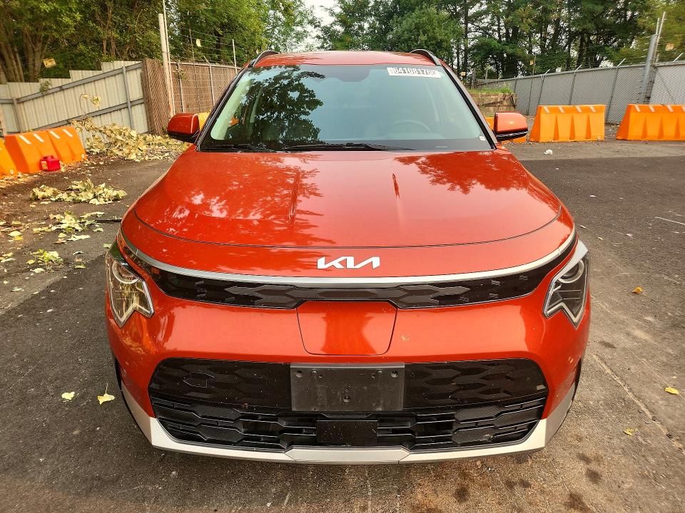 2023 Kia Niro VIN KNDCR3L19P5027736 COPART salvage auction — REAR END, FL - CERTIFICATE OF TITLE, sold $7,300 on 2026-08-19 (photo 5)