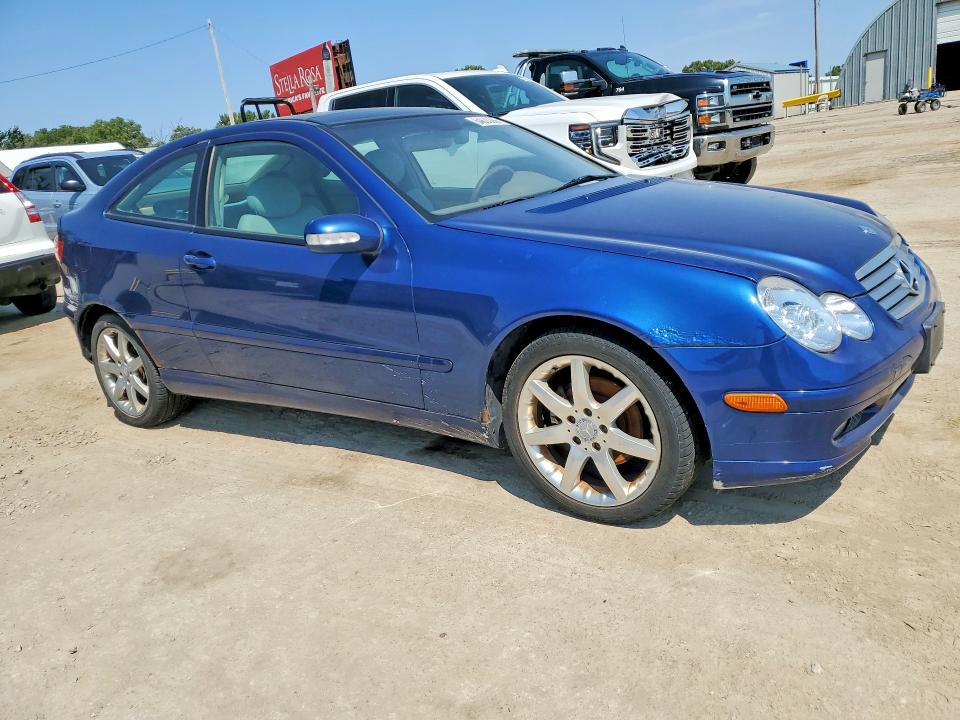 2002 Mercedes-benz C class VIN WDBRN47J22A287707 COPART salvage auction — NORMAL WEAR, KS - CERTIFICATE OF TITLE, sold $325 on 2026-08-19 (photo 4)