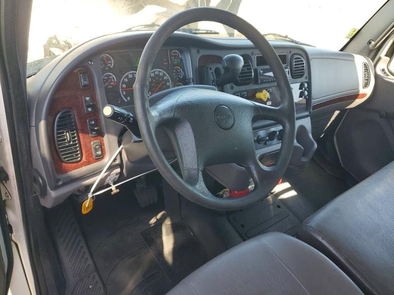 2019 Frht - freightliner VIN 3ALACWFC5KDLC2899 COPART salvage auction — MECHANICAL, CA - DIS/DLR/EXP ONLY CLEAN TITLE, sold $500 on 2026-08-20 (photo 8)